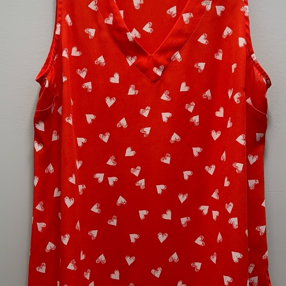 41 Hawthorn Red Top with White Heart Design